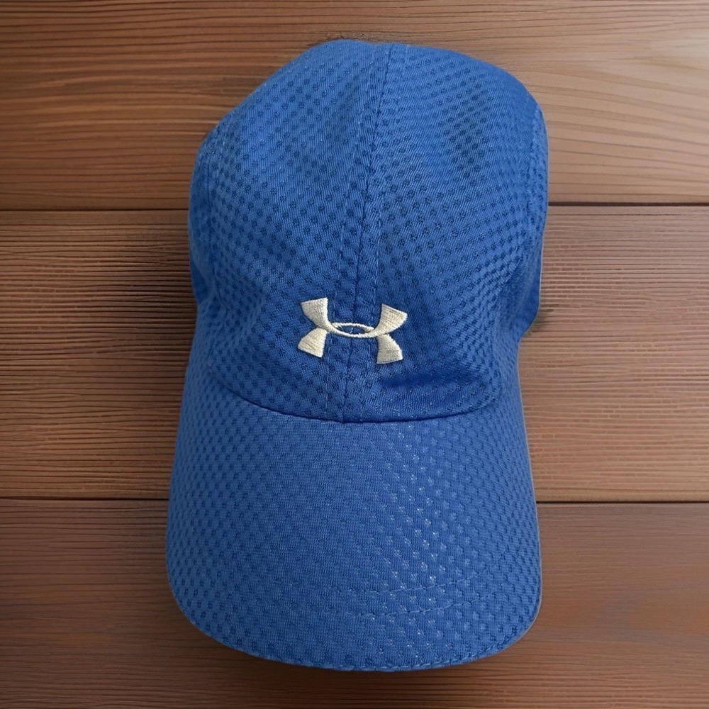 Under Armour UA Ultra Light Running Hat Stretch Unisex OS Reflective Back (h22)